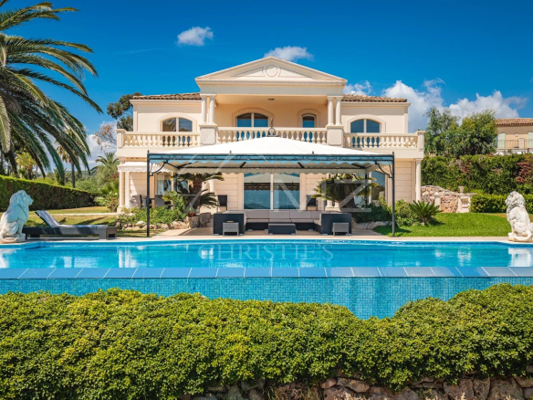 Villa vue mer panaromique sur le village de Saint-Tropez