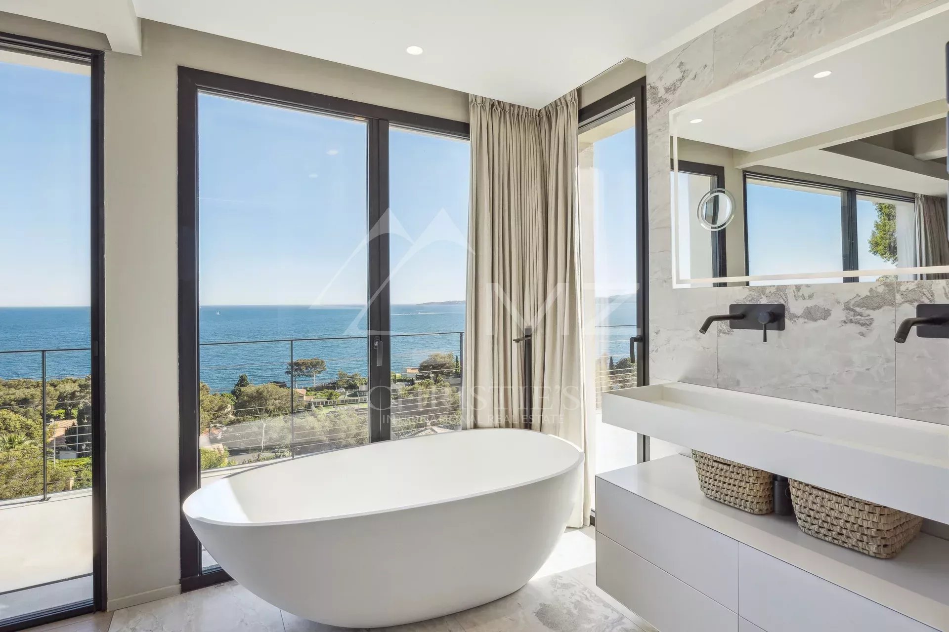 d64967de3b3764f6978533d7c94bb7df_8848dc4603_1920-original