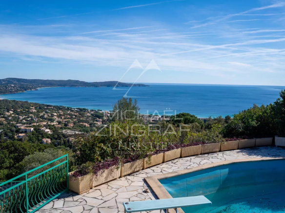 Vue Panoramique sur la Baie de Gigaro – Cavalaire-sur-Mer