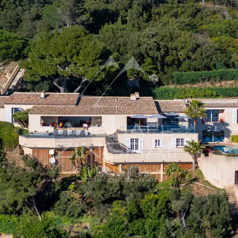Villa les Palmiers – Saint-Tropez – Villa contemporaine proche du centre