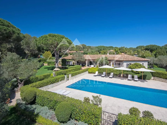 La Garrigue – Ramatuelle – Superbe villa contemporaine