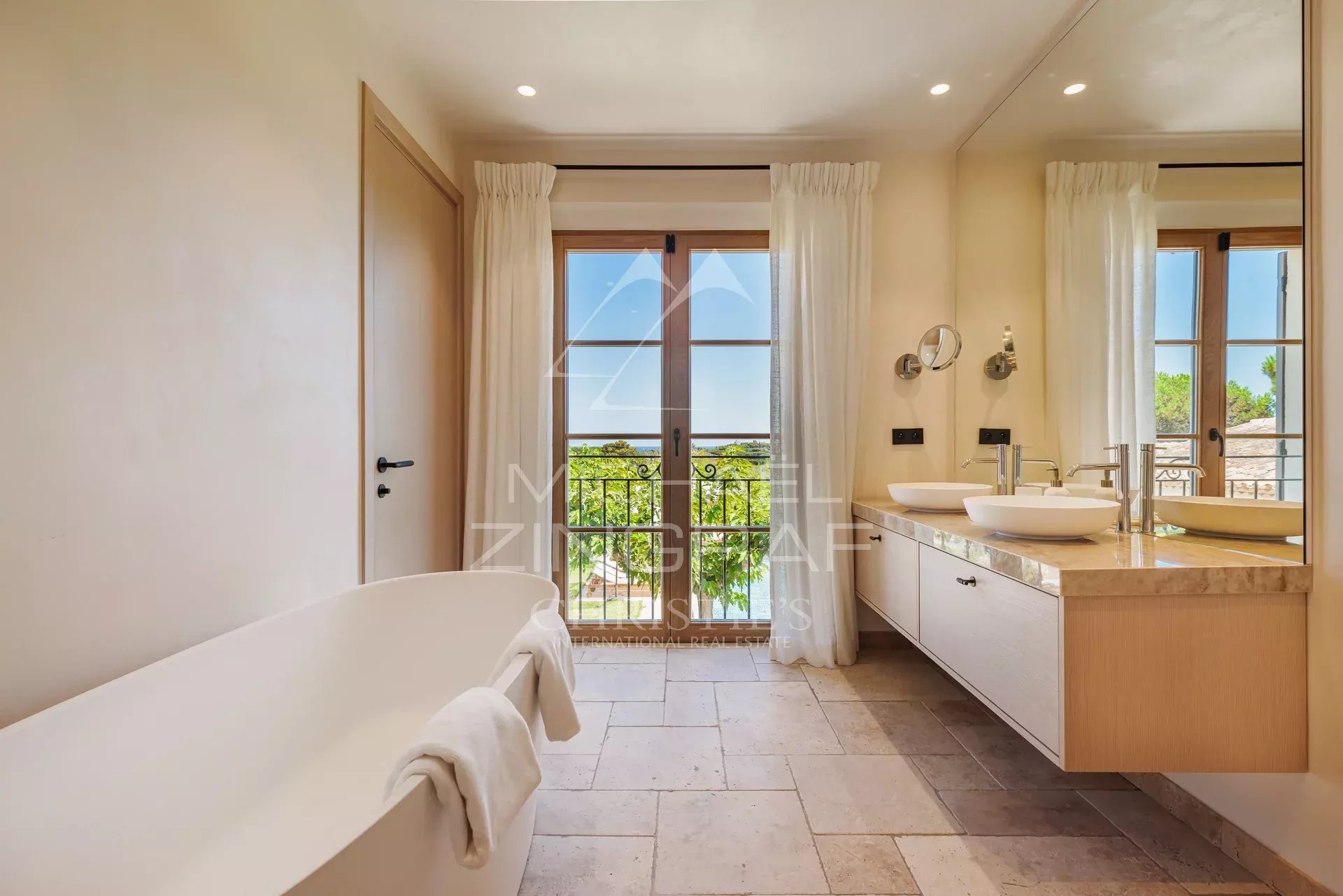 cb7fab6742cd3be6ce27a757a915960f_900df8736b_1920-original