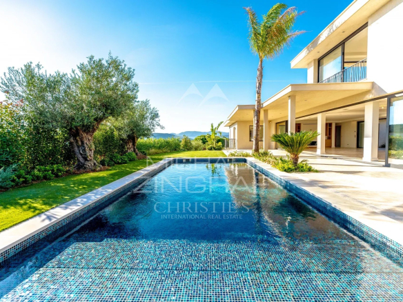 New contemporary villa with sea view – Semaphore district