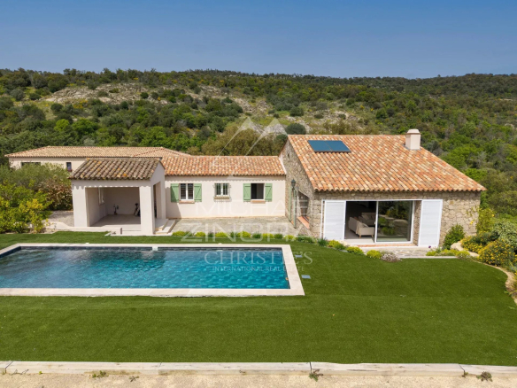 Villa en pierre rénovée avec piscine et jardin, Le Plan-de-la-Tour