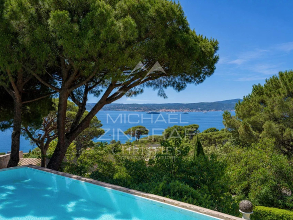 Luxury real estate photo | Charming Properties