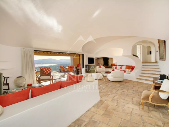 Interior of Villa Levante in Grimaud, with a view of the Gulf of Saint-Tropez.