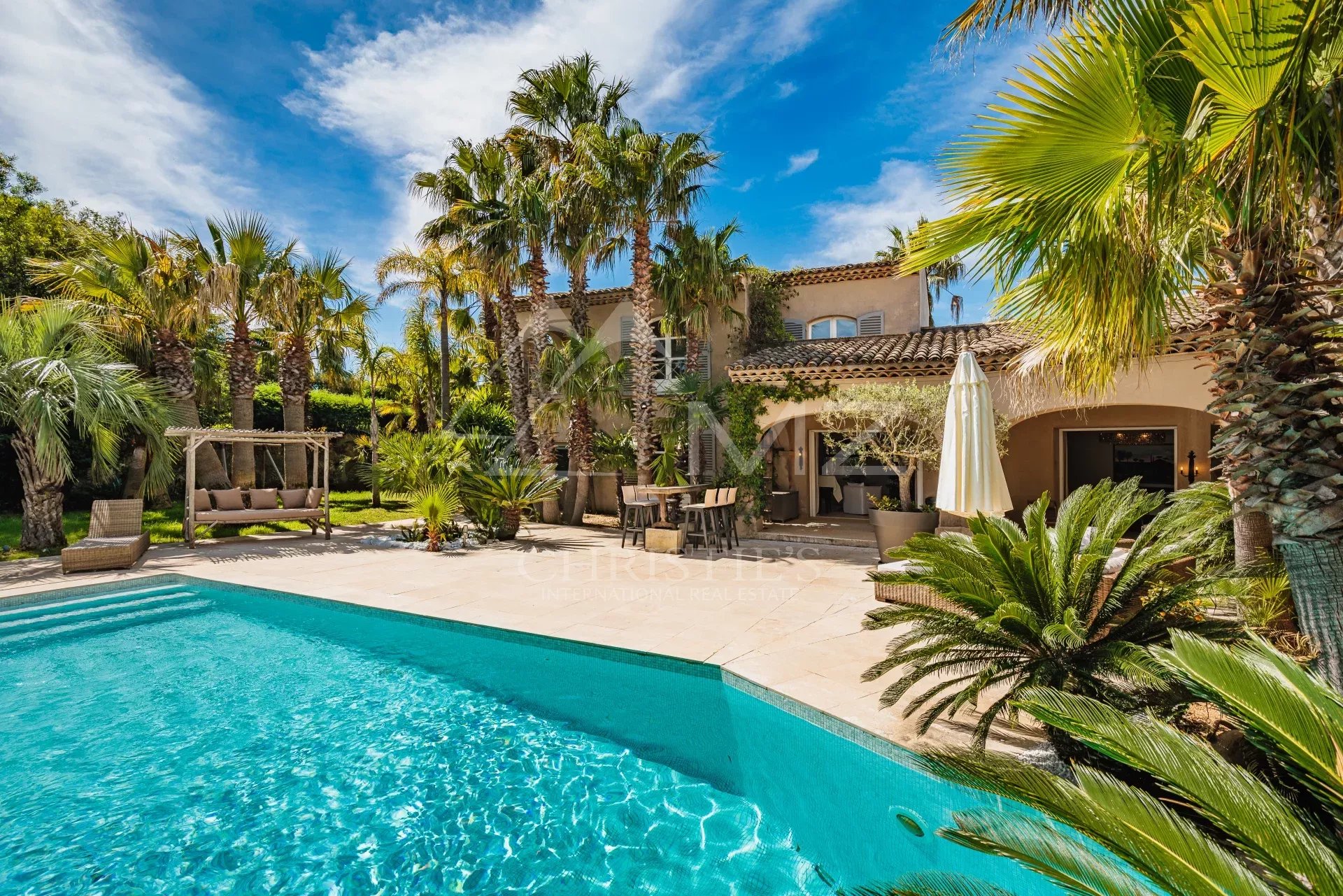 Propriété familiale à Grimaud Villa avec piscine et jardin tropical à Grimaud, Golfe de Saint-Tropez.