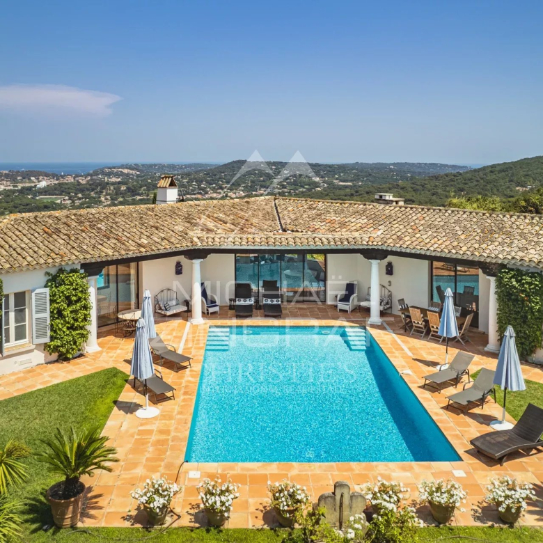 Luxury real estate photo | Charming Properties