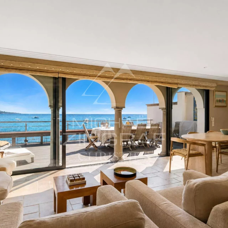 Luxury real estate photo | Charming Properties