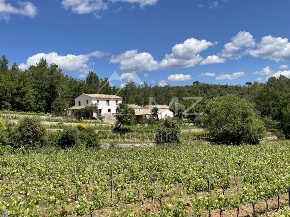 CHARMANT PETIT DOMAINE VITICOLE BIO CONFIDENTIEL