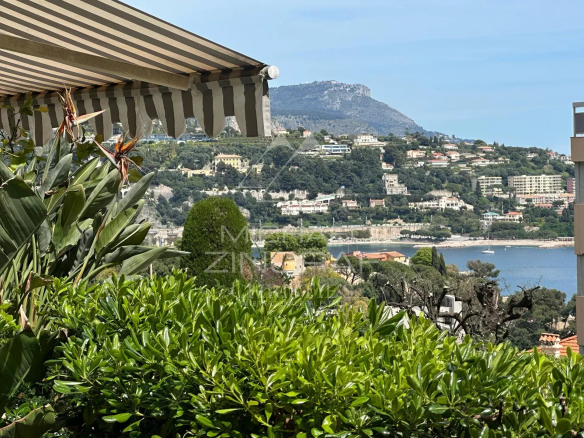 Villefranche sur Mer - Large 3 rooms on the ground floor