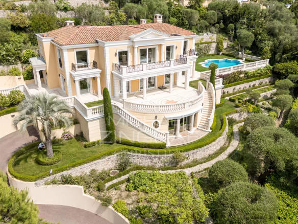 Villefranche-sur-Mer-Palladian property