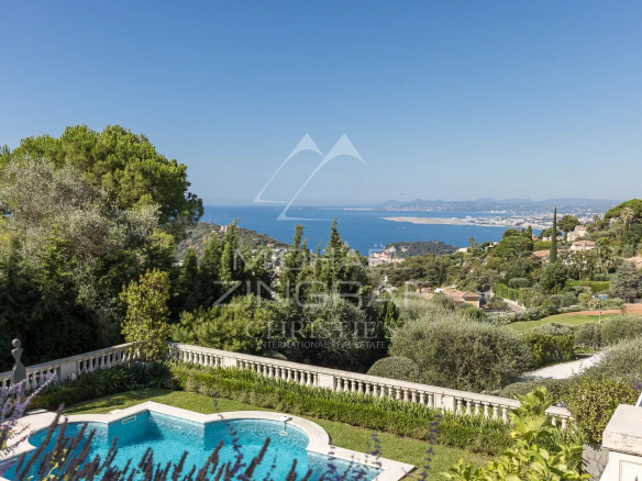 Villefranche-sur-Mer-Palladian property