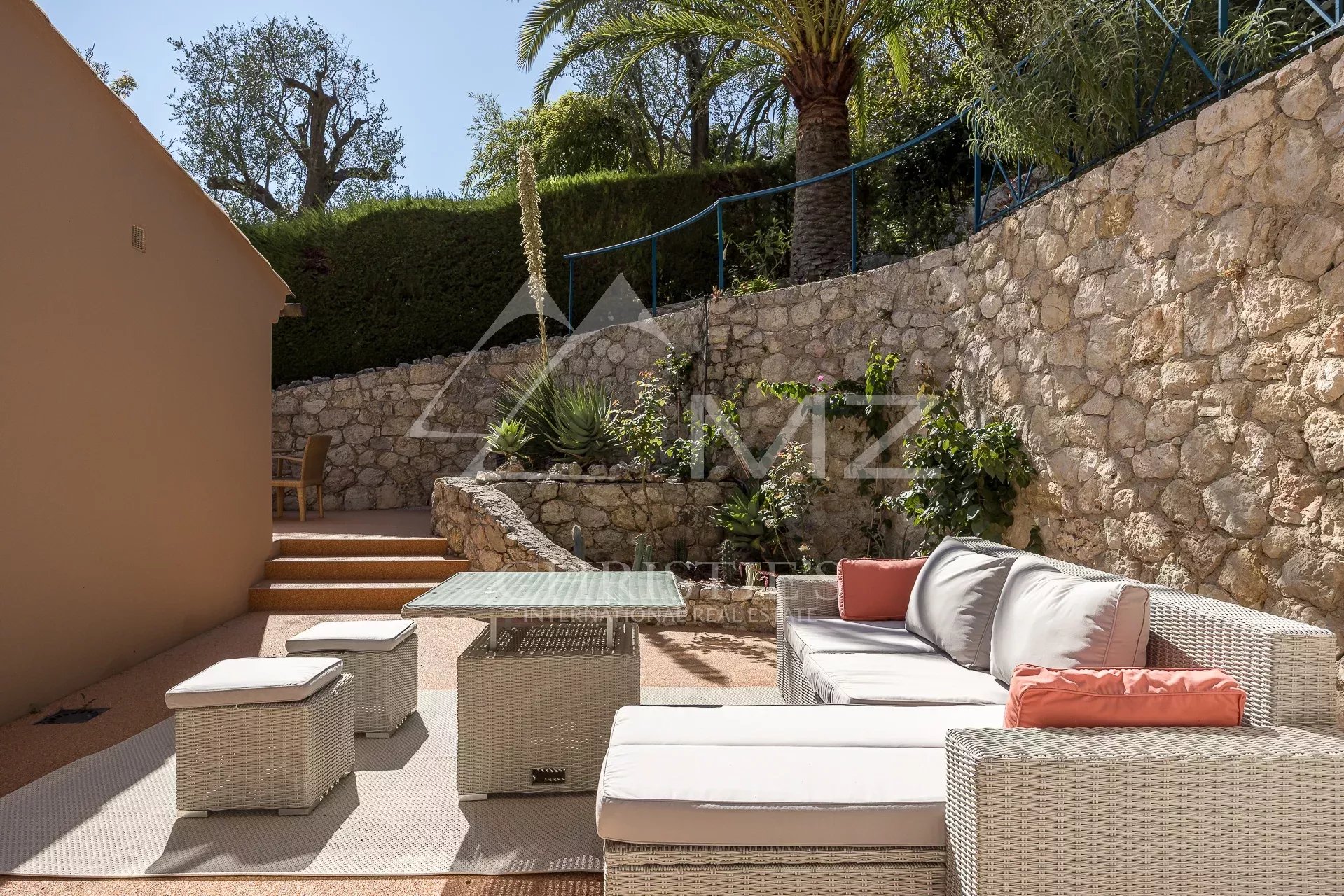 909d42564522812e1407794256e0d7cc_6d74806cb3_1919-original