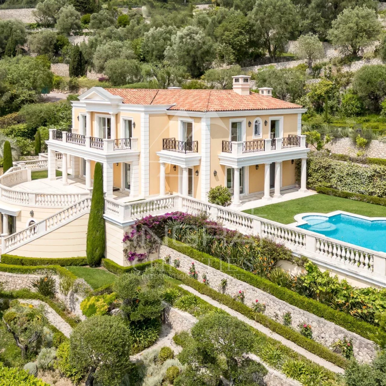 Villefranche-sur-mer – Villa contemporaine avec vue mer panoramique