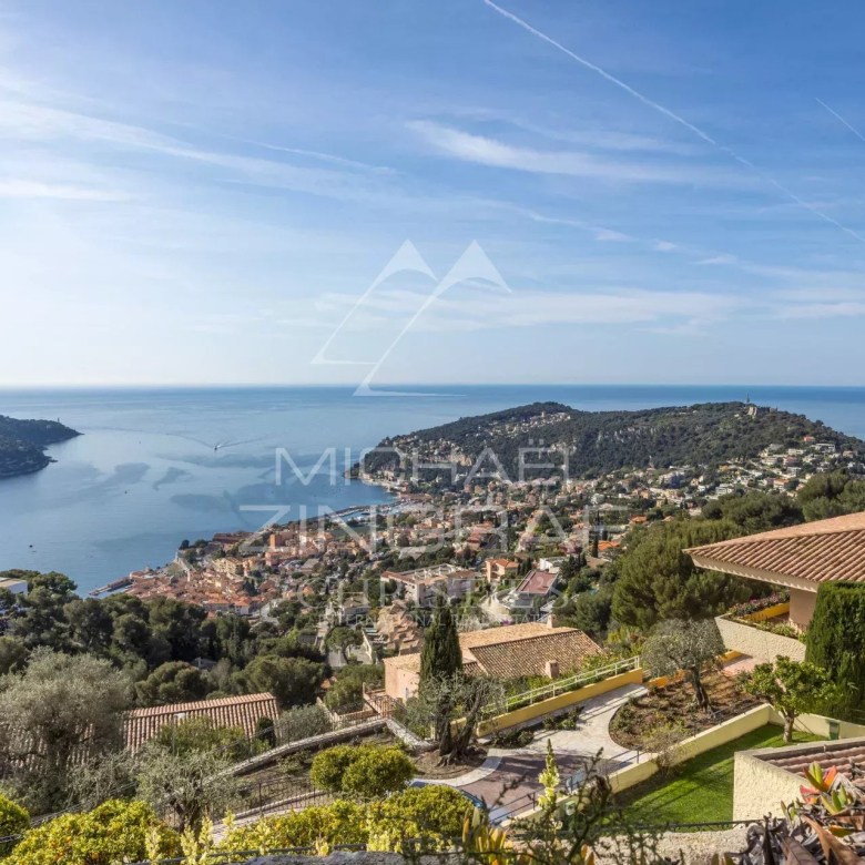 Villefranche-sur-mer – Contemporary villa with panoramic sea view