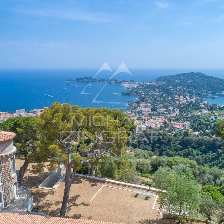 Villefranche-sur-Mer – Luxueuse villa contemporaine avec vue mer spectaculaire