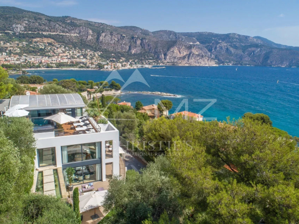 Saint-Jean-Cap-Ferrat – Exceptional villa with panoramic sea views