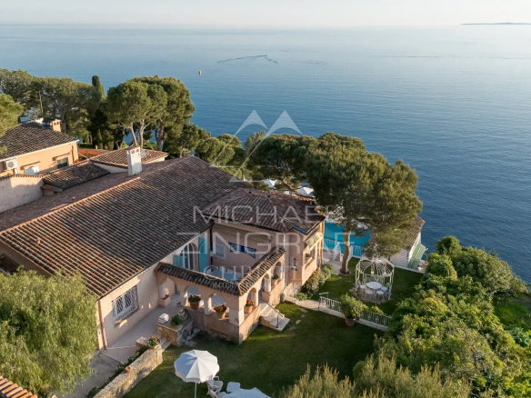 Luxury Provençal Villa with Breathtaking Panoramic Views