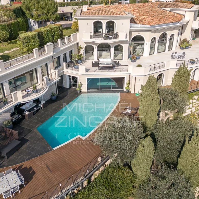ANTIBES – EXCEPTIONAL PROPERTY – BRIGHT DUPLEX – TERRACES – RECENT RESIDENCE