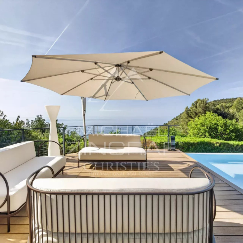 Rare find – Villa near the sea in Cap d'Ail