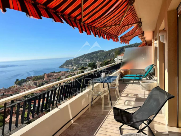 Villefranche-sur-Mer – Penthouse with sea view
