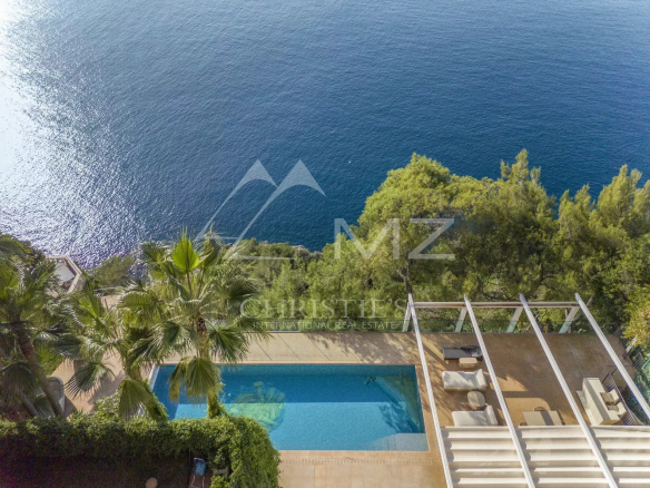 VILLA PIEDS DANS L’EAU À SAINT JEAN CAP FERRAT