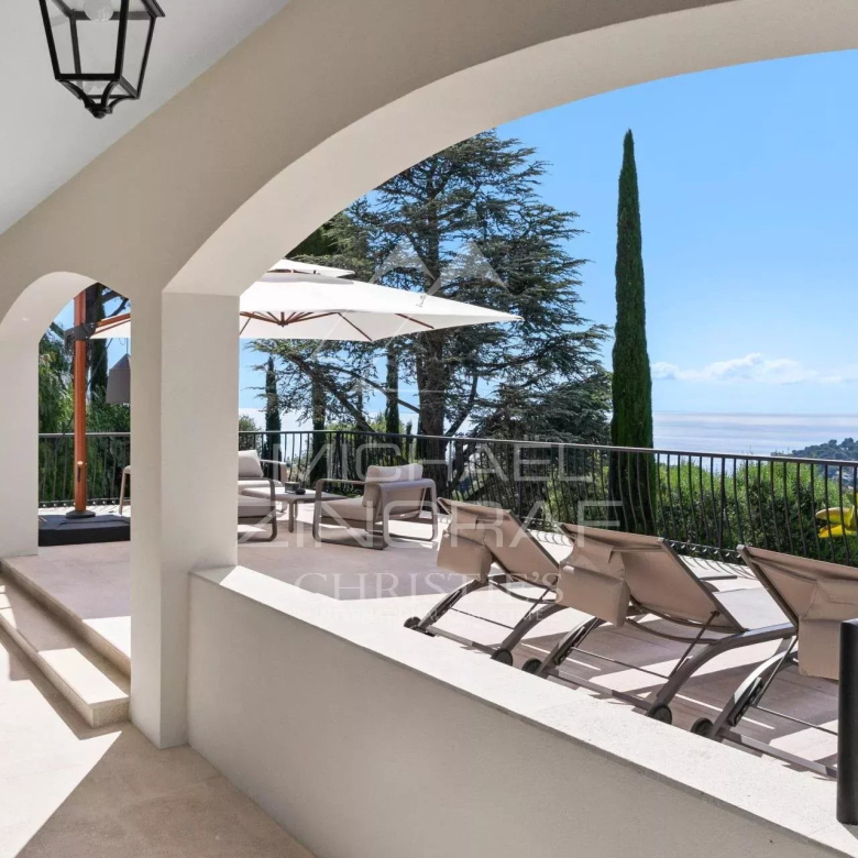 Exclusivité Propriété avec 3 villas, piscine et tennis