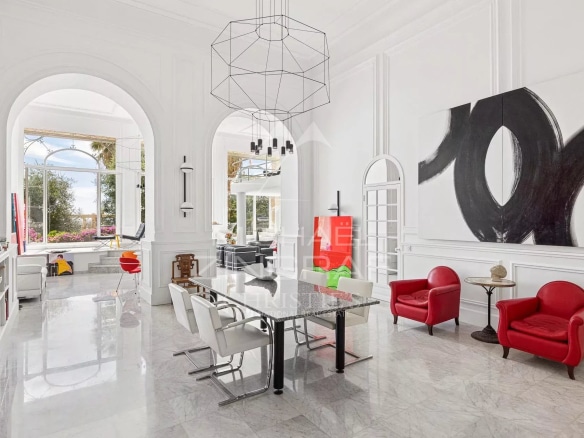 Interior of an elegant Belle Époque style apartment with sea views in Menton.
