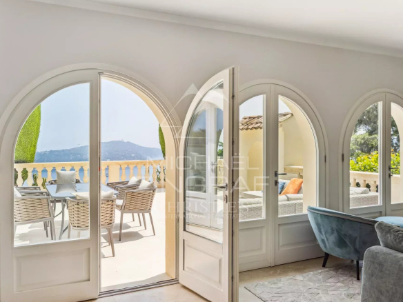 Interior of an Art Deco duplex with sea view in Villefranche-sur-Mer.