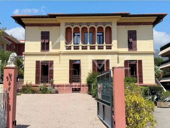 Roquebrune-Cap-Martin – Appartement 3 pièces avec jardin