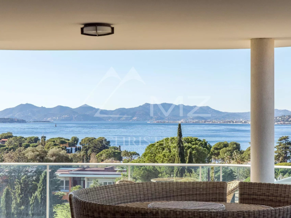 Unique penthouse avec jacuzzi