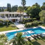 Exclusive Cap d&#39;Antibes – Californian-style villa with sea view, located in the prestigious Garoupe area