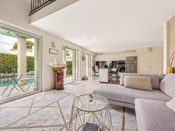 Cap d’Antibes – Exclusivité- Charmante maison rénovée à deux pas de la plage Keller