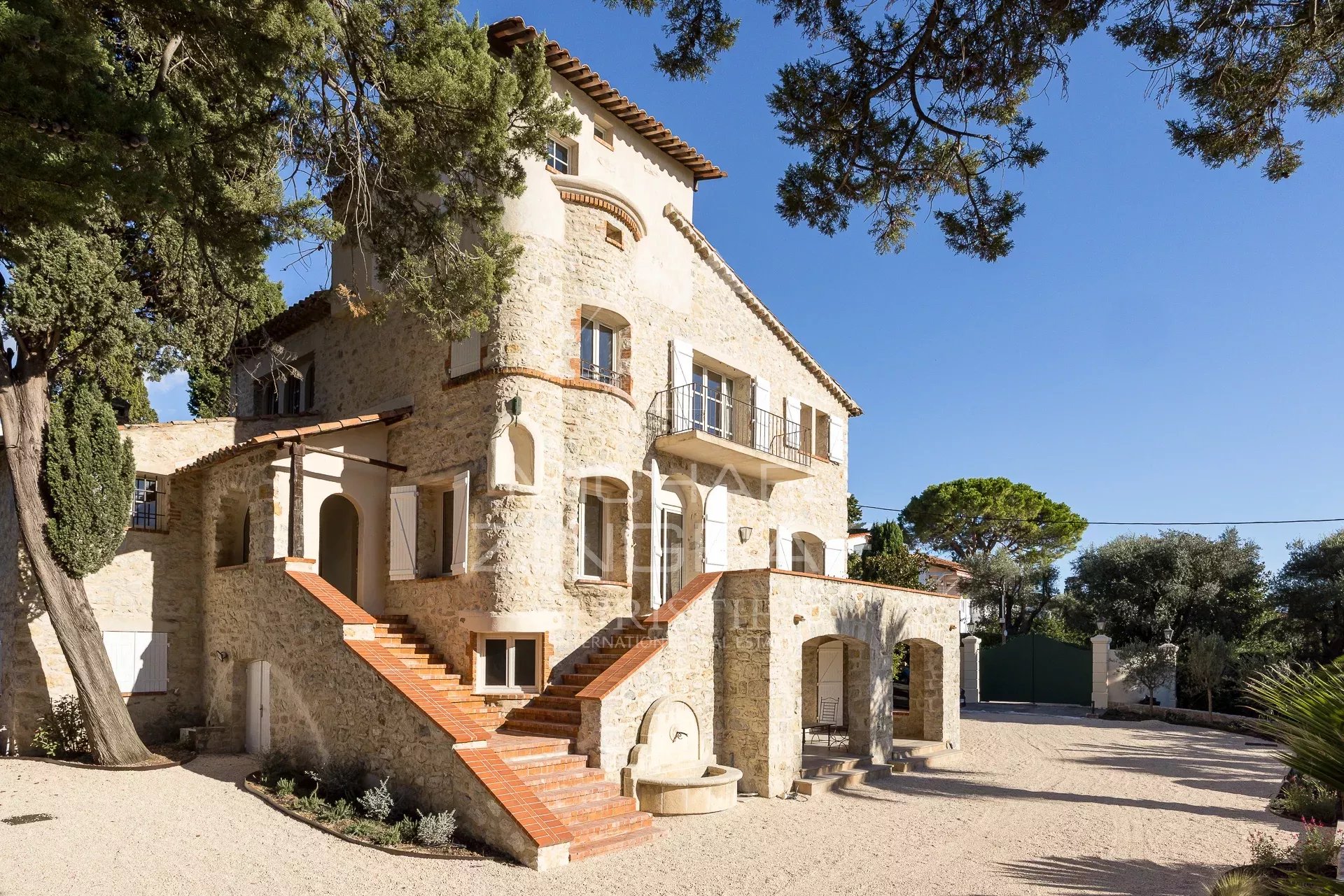 014407903bd661305c3e5221ef6ea6e2_6549f84718_1920-original