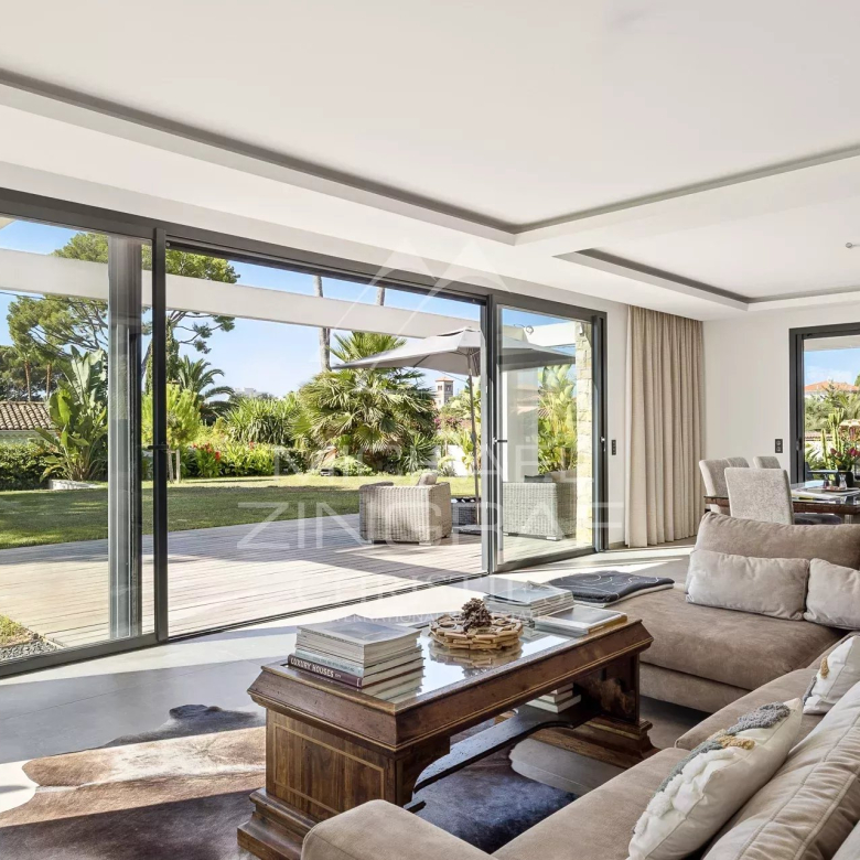 Juan-les-Pins – Fully renovated villa, exceptional location