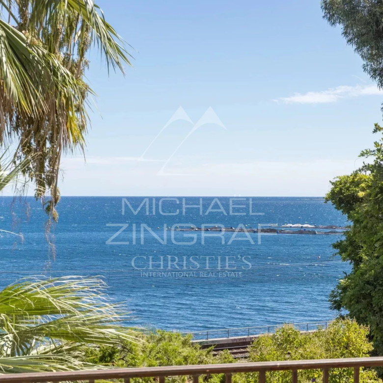 Élégante villa avec jardin bucolique au Cap d’Antibes