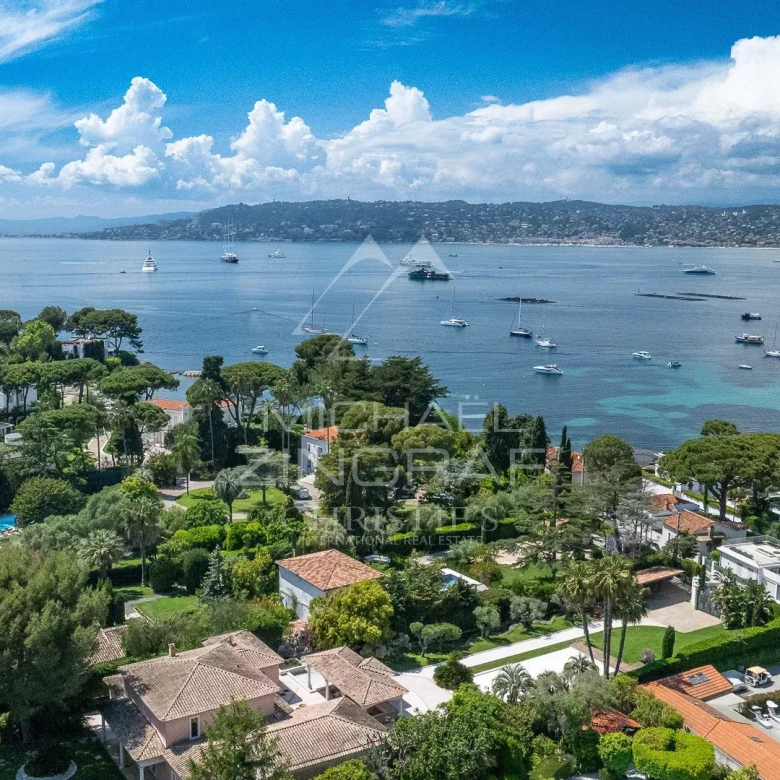 EXCLUSIVITÉ – Bien d’exception à l’orée du Cap d’Antibes – Résidence Château de la Pinède