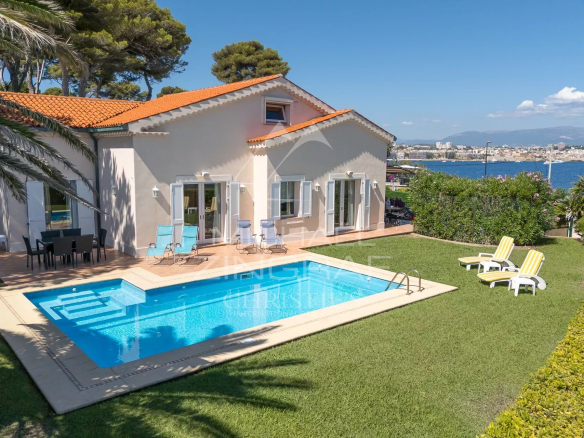 Exclusivité Cap d’antibes – Villa d’Exception en Première Ligne – Vue Panoramique Mer et Montagne à 180°