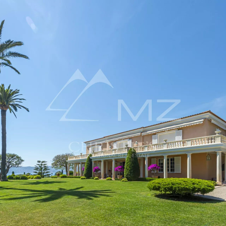 Cap d’Antibes – Villa vue mer à pied des plages versant ouest