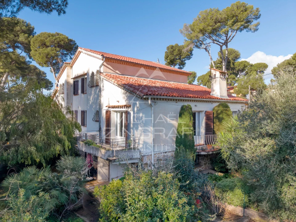 Exclusive – Elegant villa in Cap d'Antibes