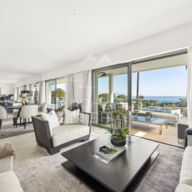 Proche Saint-Paul-de-Vence – Superbe propriété neuve provençale moderne