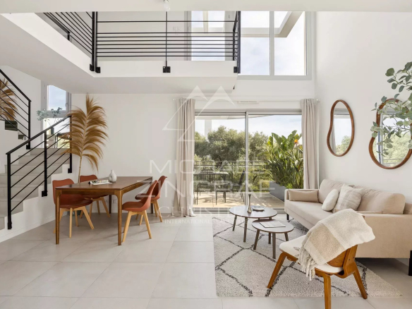 ANTIBES – TOP FLOOR DUPLEX – SOUTH-FACING TERRACES – RECENT RESIDENCE