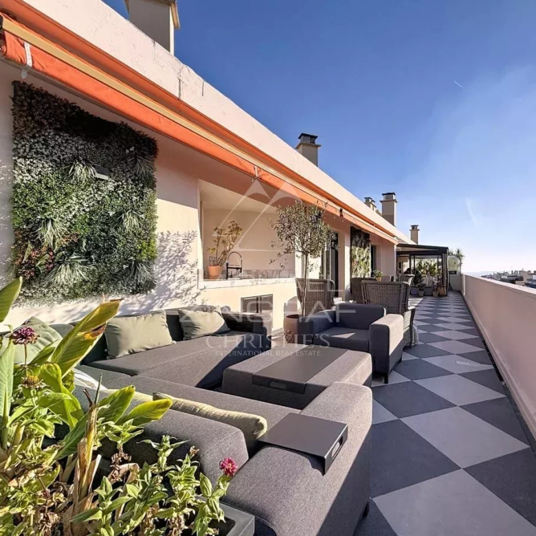 Superb 4-room apartment in the prestigious Parcs du Cap residence, Cap d'Antibes