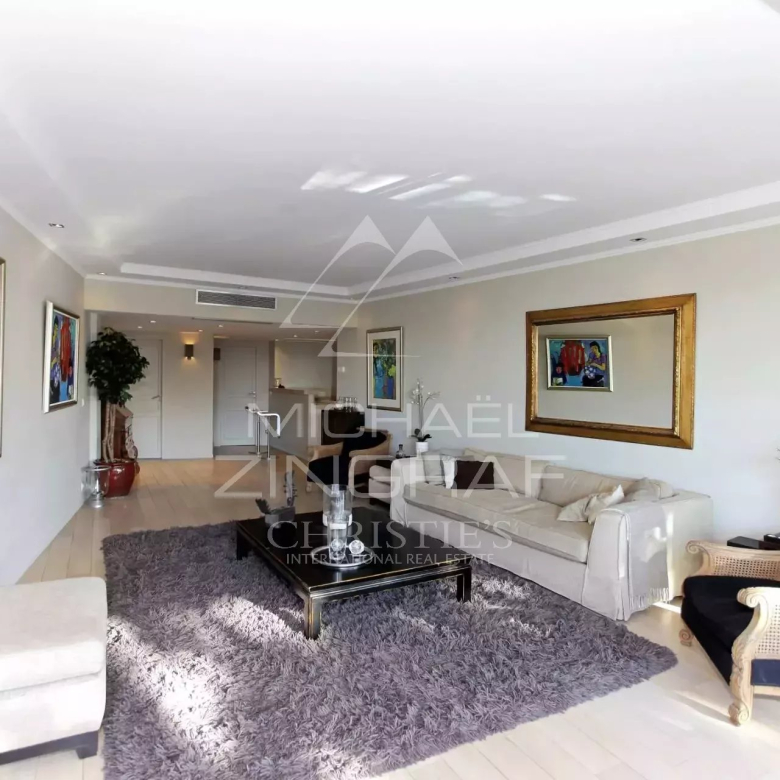 Villa – Grasse – 245m²