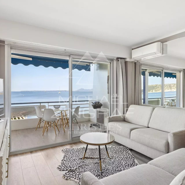 Luxury real estate photo | Charming Properties