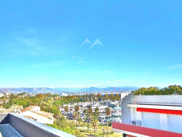 Luxury real estate photo | Charming Properties