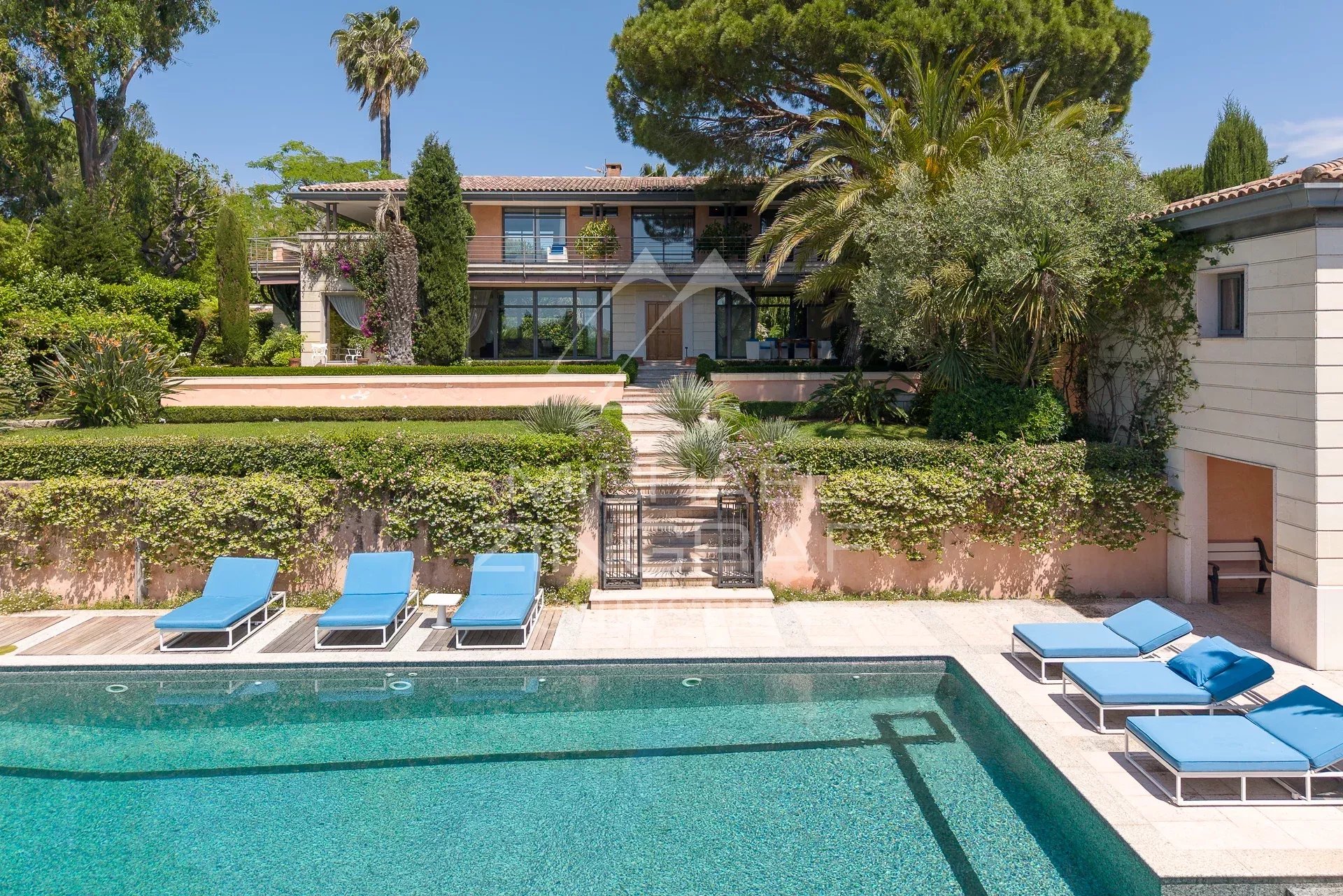 Contemporary property in Cap d'Antibes Contemporary villa with pool and garden in Cap d'Antibes