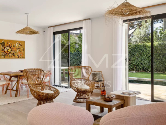 New villa on the west side, 2 steps from the beach of Ondes