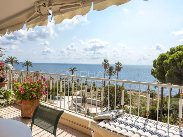 Cannes Palm Beach – Appartement d’exception avec vue mer panoramique
